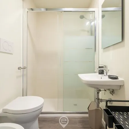 Downtown Gems - City Centre Apartment