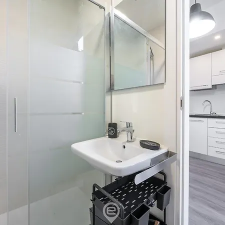Downtown Gems - City Centre Apartment *
